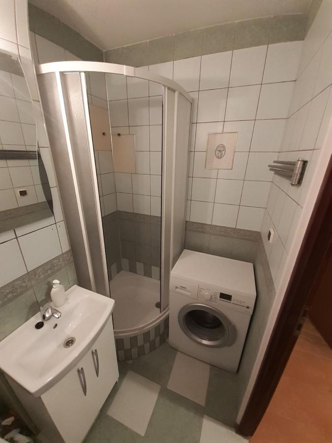 华沙Centrum Zlote Tarasy Metro Rondo Onz Balkon公寓 外观 照片