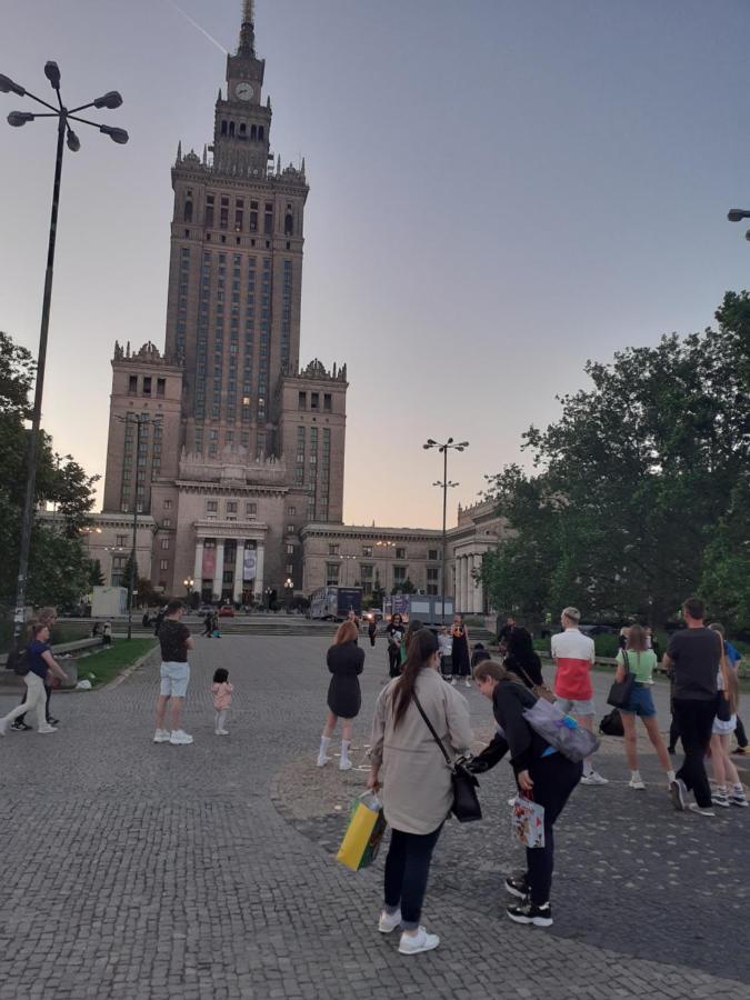 华沙Centrum Zlote Tarasy Metro Rondo Onz Balkon公寓 外观 照片